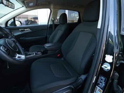 Used 2024 Kia Sportage LX image 22