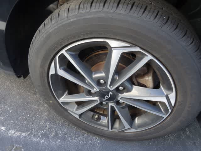 Used 2024 Kia Forte LXS FWD image 12