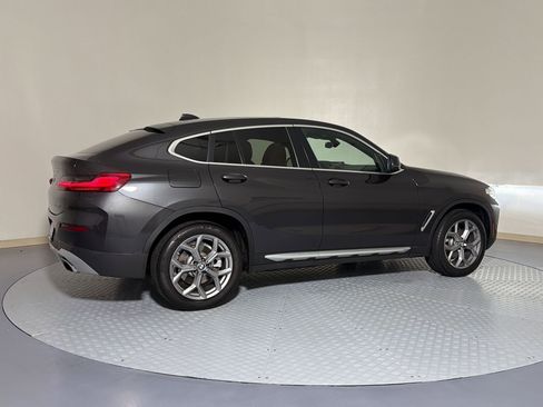 Used 2025 BMW X4 xDrive30i AWD/4WD image 8