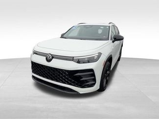 Used 2025 Volkswagen Tiguan SE R-Line AWD/4WD video 2