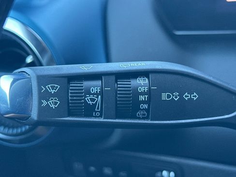 Used 2025 Chevrolet Equinox EV LT w/ Convenience Package image 37