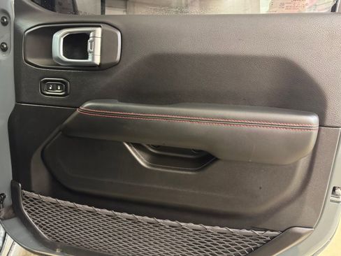 Used 2024 Jeep Gladiator Rubicon w/ Convenience Group image 28