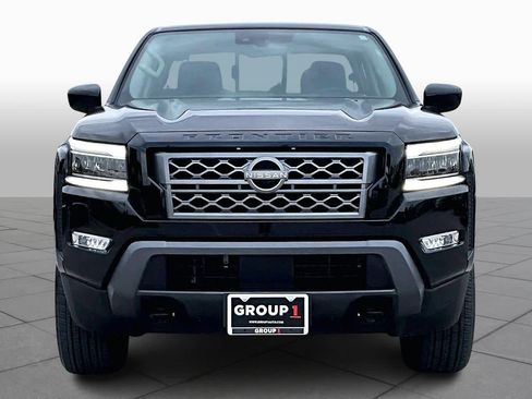 Used 2023 Nissan Frontier SV w/ SV Premium Package image 3