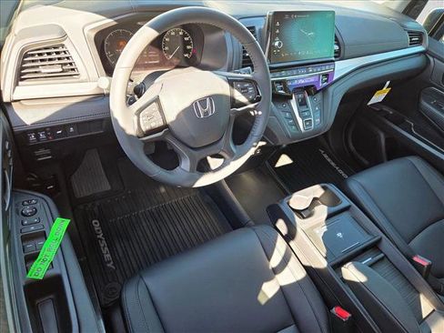 New 2026 Honda Odyssey EX-L image 3
