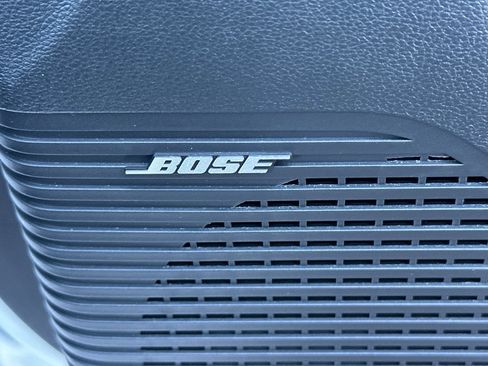 Used 2025 Hyundai Kona Limited image 23