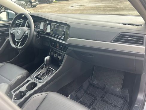 Used 2021 Volkswagen Jetta SE image 24