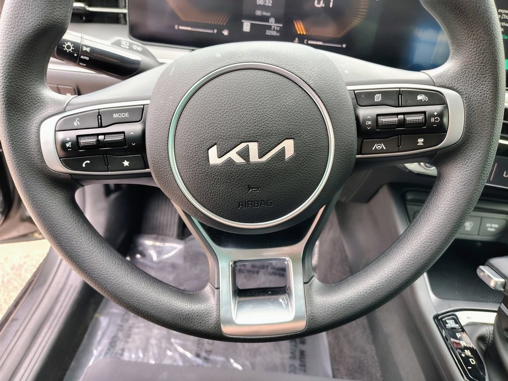 Used 2026 Kia K5 LXS FWD image 19