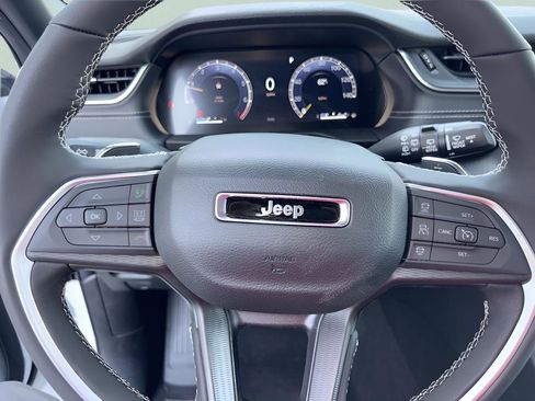 New 2026 Jeep Grand Cherokee Laredo X AWD/4WD image 13