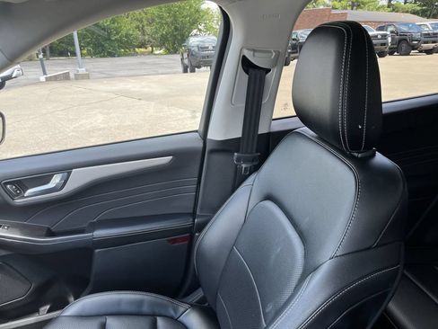 Used 2022 Ford Escape SEL AWD/4WD image 23