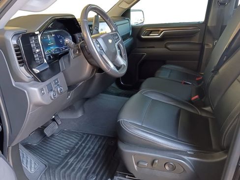 Used 2022 Chevrolet Silverado 1500 LT RWD image 19