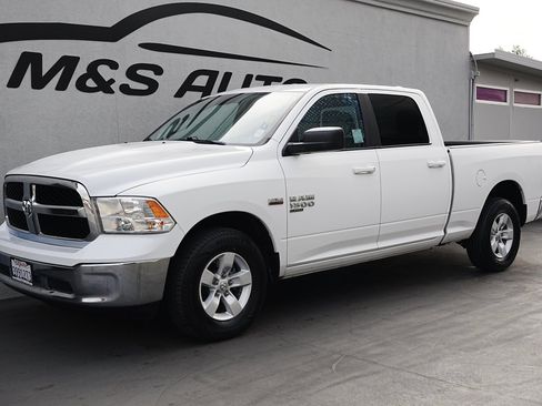 Used 2020 RAM 1500 Classic SLT image 7