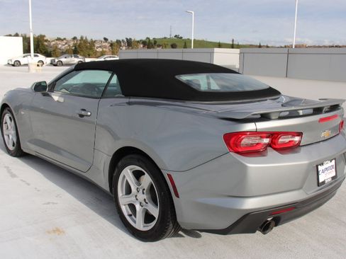 Used 2023 Chevrolet Camaro LT image 5