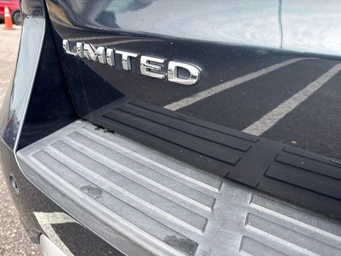 Used 2022 Ford Expedition Max Limited RWD image 12
