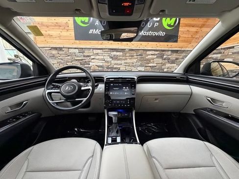Used 2022 Hyundai Tucson SEL w/ Convenience + Premium Package AWD/4WD image 18