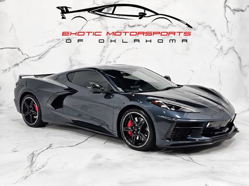 Used 2020 Chevrolet Corvette Stingray Preferred Cpe w/ 2LT Preferred Equipment Group RWD image 1