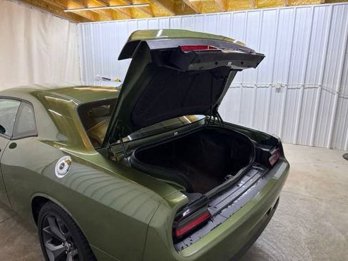 Used 2019 Dodge Challenger R/T RWD image 10