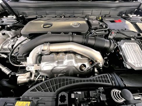 New 2026 Mercedes-Benz GLB 250 4MATIC image 14