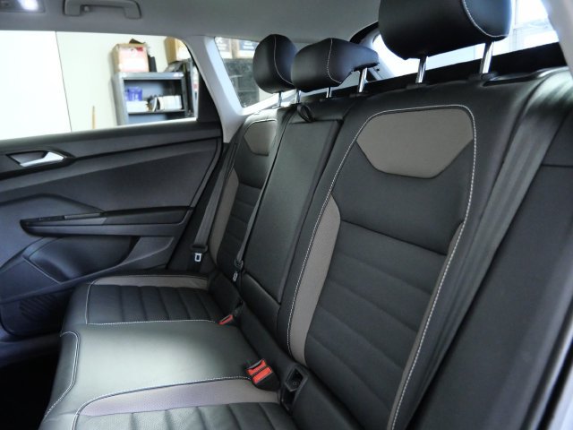 Used 2023 Volkswagen Taos SEL AWD/4WD image 13