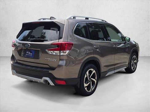 Used 2023 Subaru Forester Touring w/ Popular Package #3 AWD/4WD image 5
