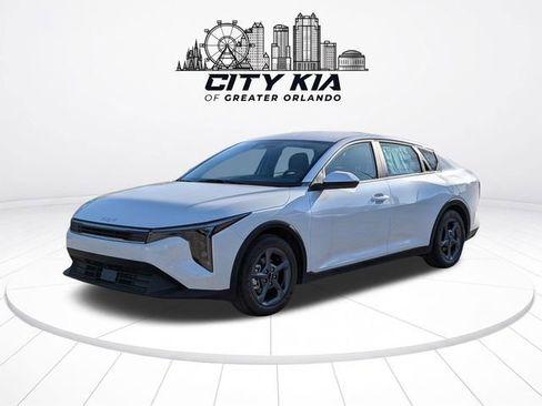 New 2026 Kia K4 FWD image 2