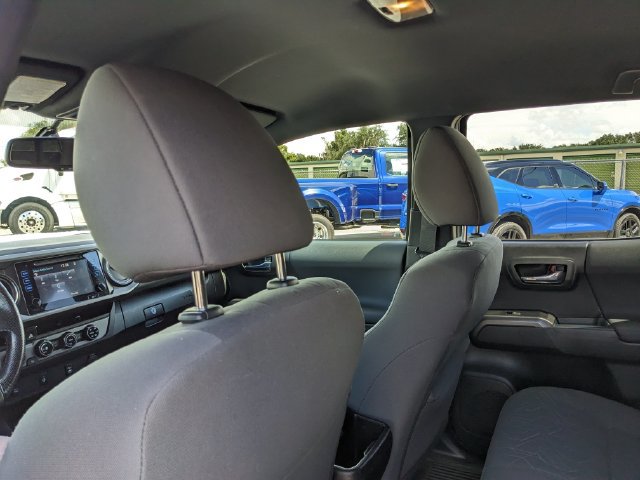 Used 2016 Toyota Tacoma TRD Off-Road w/ Towing Package AWD/4WD image 18