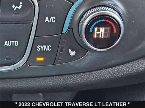 Used 2022 Chevrolet Traverse LT image 20
