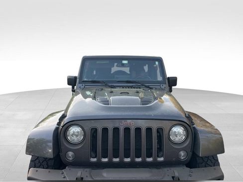 Used 2017 Jeep Wrangler Unlimited Sahara image 11
