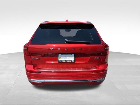 Used 2023 Volvo XC60 B5 Plus w/ Climate Package AWD/4WD image 5