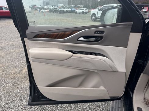 Used 2023 Cadillac Escalade Premium Luxury Platinum image 20