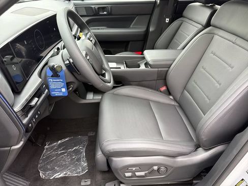 New 2026 Hyundai Santa Fe Calligraphy FWD image 9