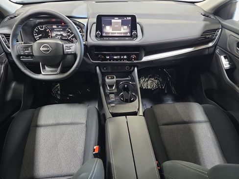 New 2026 Nissan Rogue SV image 9