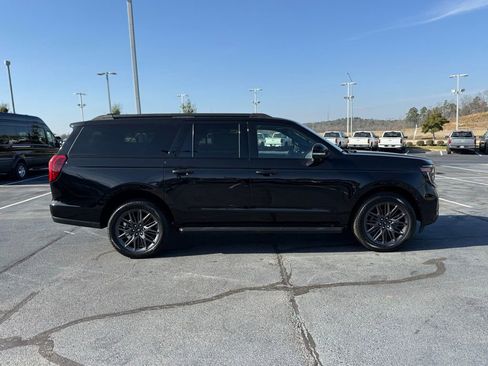 New 2026 Ford Expedition Max Platinum w/ Stealth Appearance Package image 9