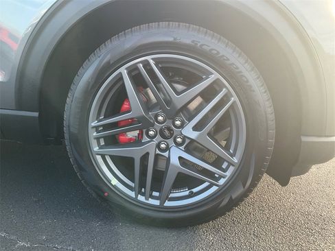 New 2026 Ford Explorer ST w/ Sun And Sound Package image 10