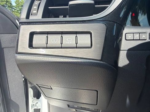 Used 2025 Lexus ES 350 F Sport FWD image 27