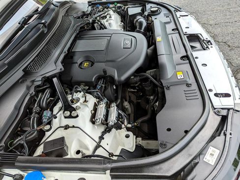 Used 2016 Land Rover Range Rover HSE image 46