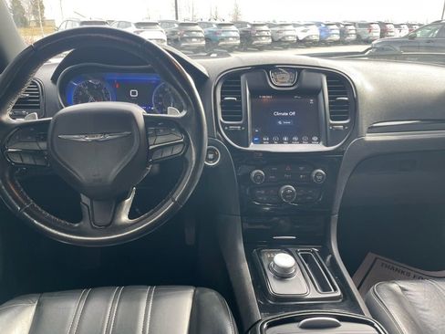 Used 2021 Chrysler 300 S image 23