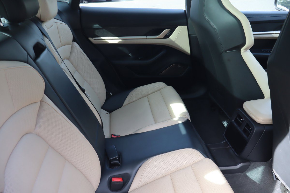 Used 2022 Porsche Taycan Turbo S AWD/4WD image 22