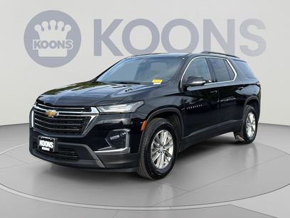 Used 2023 Chevrolet Traverse LT
