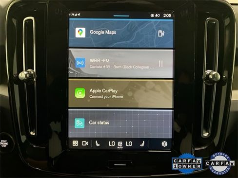 Used 2025 Volvo XC40 B5 Plus image 45