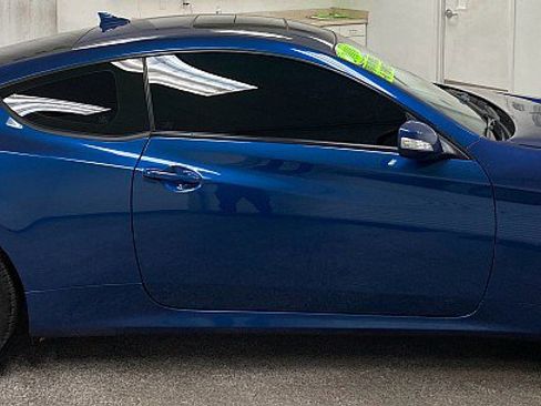 Used 2016 Hyundai Genesis Coupe 3.8 image 4