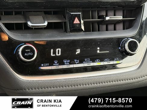Used 2022 Toyota Corolla SE w/ Carpet Mat Package (TMS) image 17