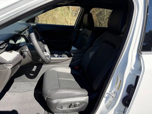 New 2026 Jeep Cherokee Limited image 12