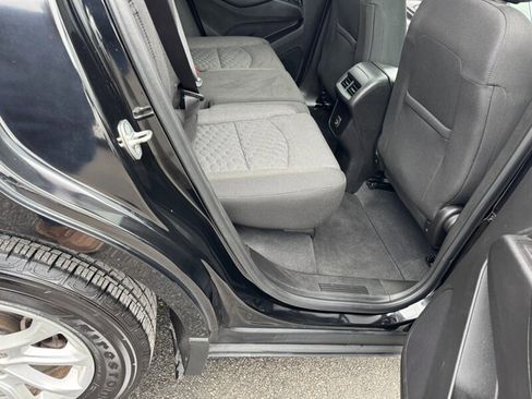 Used 2019 Chevrolet Equinox LT image 40