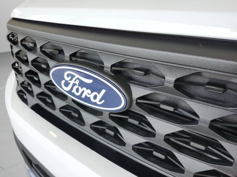 New 2026 Ford Maverick XLT FWD image 30