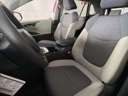 New 2025 Toyota RAV4 XLE image 19