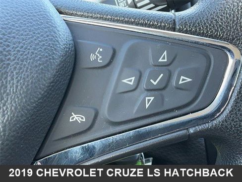 Used 2019 Chevrolet Cruze LS w/ LS Convenience Package image 24