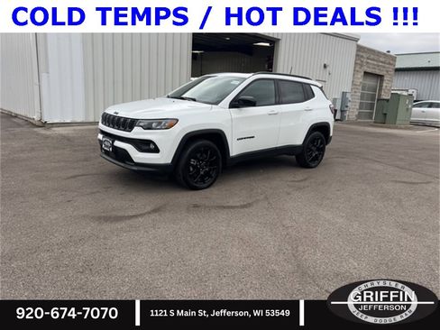 New 2025 Jeep Compass Latitude w/ Sun & Sound Group image 2