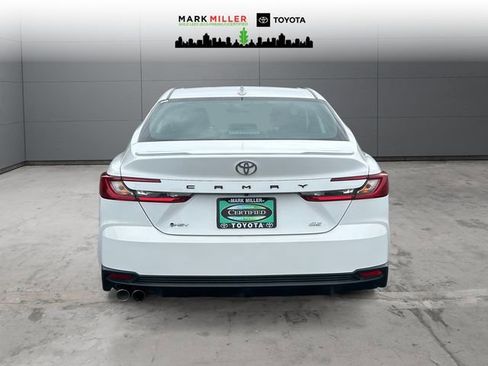 Certified 2025 Toyota Camry SE FWD image 4