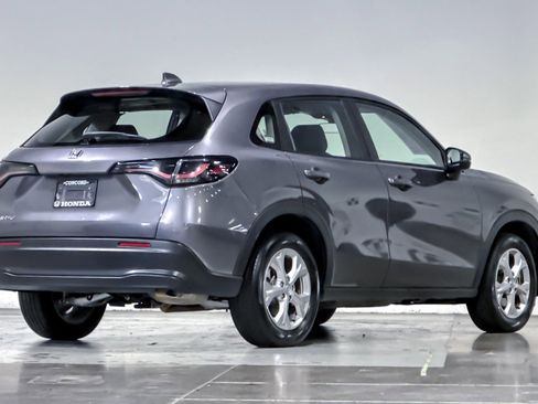 Used 2025 Honda HR-V LX image 9