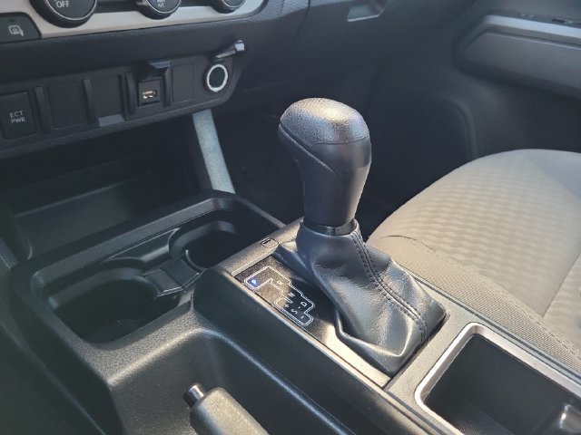 Used 2022 Toyota Tacoma SR w/ SR Convenience Package RWD image 20
